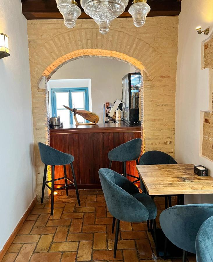 Hostal Servilia Carmona  Exteriör bild
