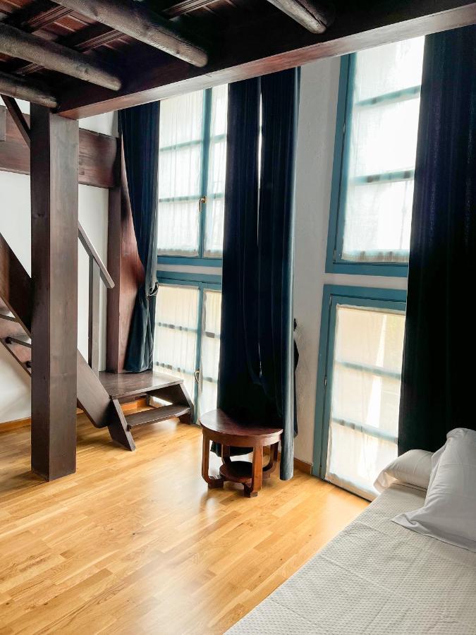 Hostal Servilia Carmona  Exteriör bild