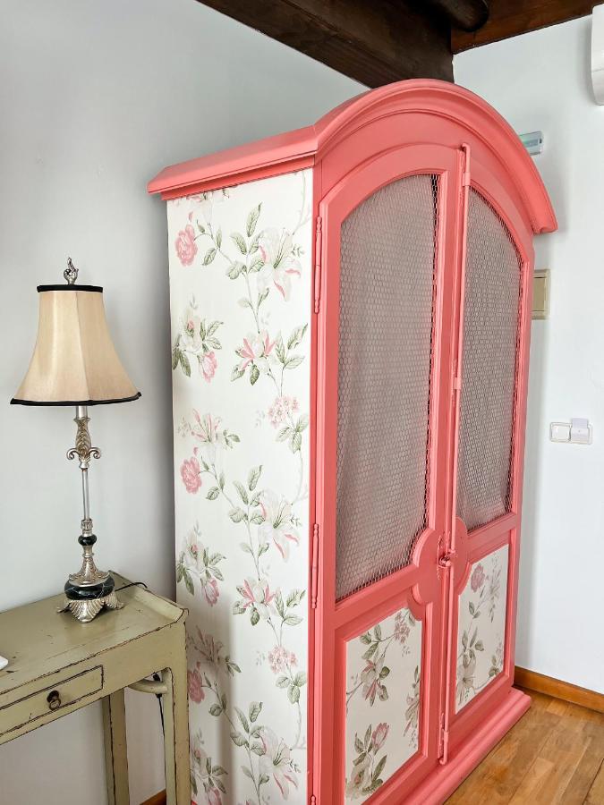 Hostal Servilia Carmona  Exteriör bild